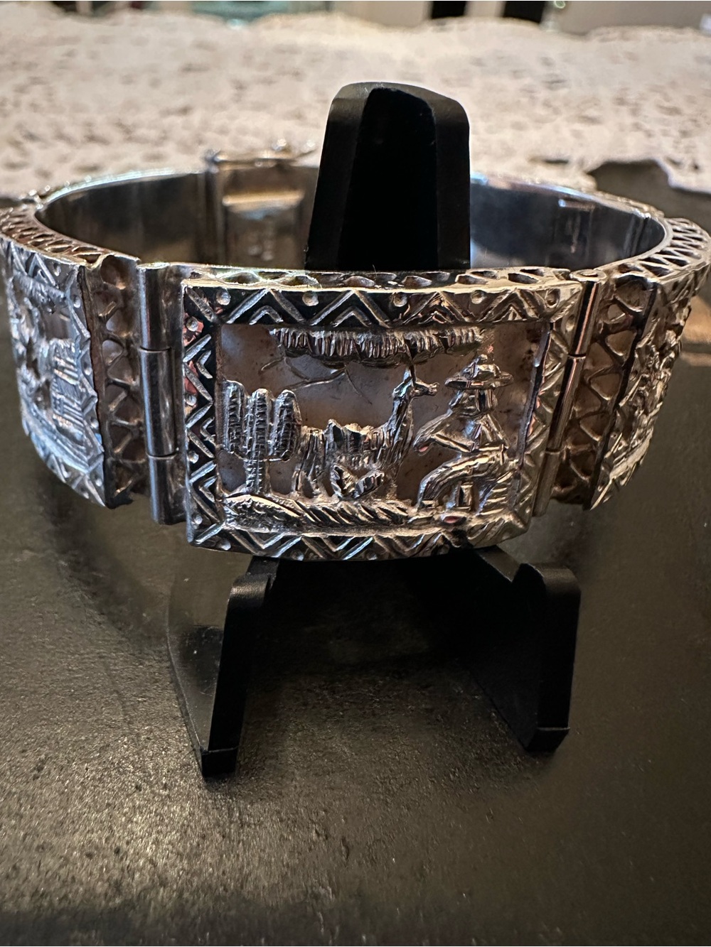 925 Sterling Silver Vintage Peruvian Storyteller Bracelet 7.25” Heavy 50.7grams!